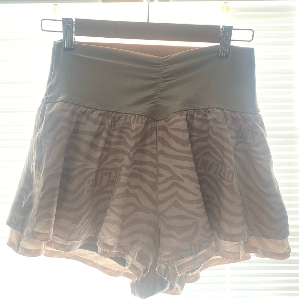 Aerie Real me Flirty Short Women’s Tan zebra striped Offline Brand athleisure
